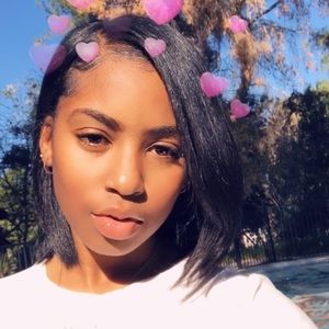 Meet your Posher, Taunai